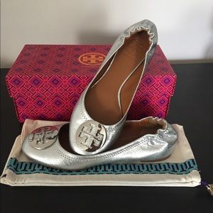 Beautiful Tory Burch Reva flats